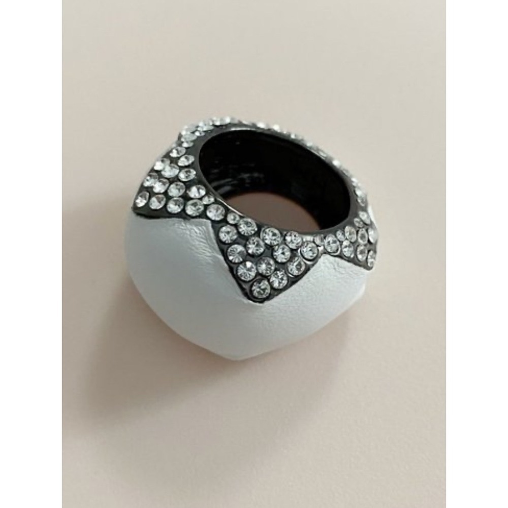 House of Harlow Statement Ring White Dome Crystal Pave Ring - Picture 3 of 13